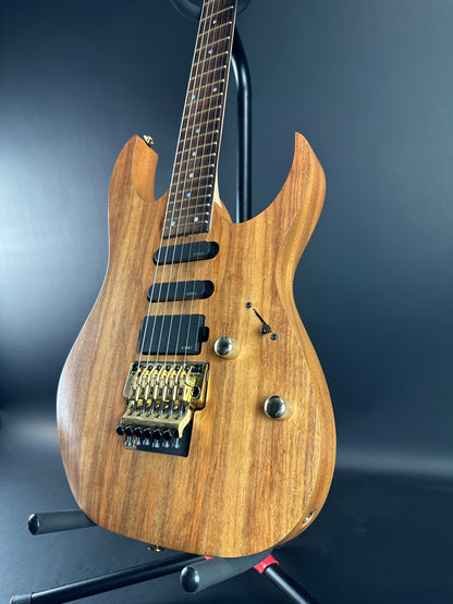 Front angle of Used Ibanez RG6PKAG.