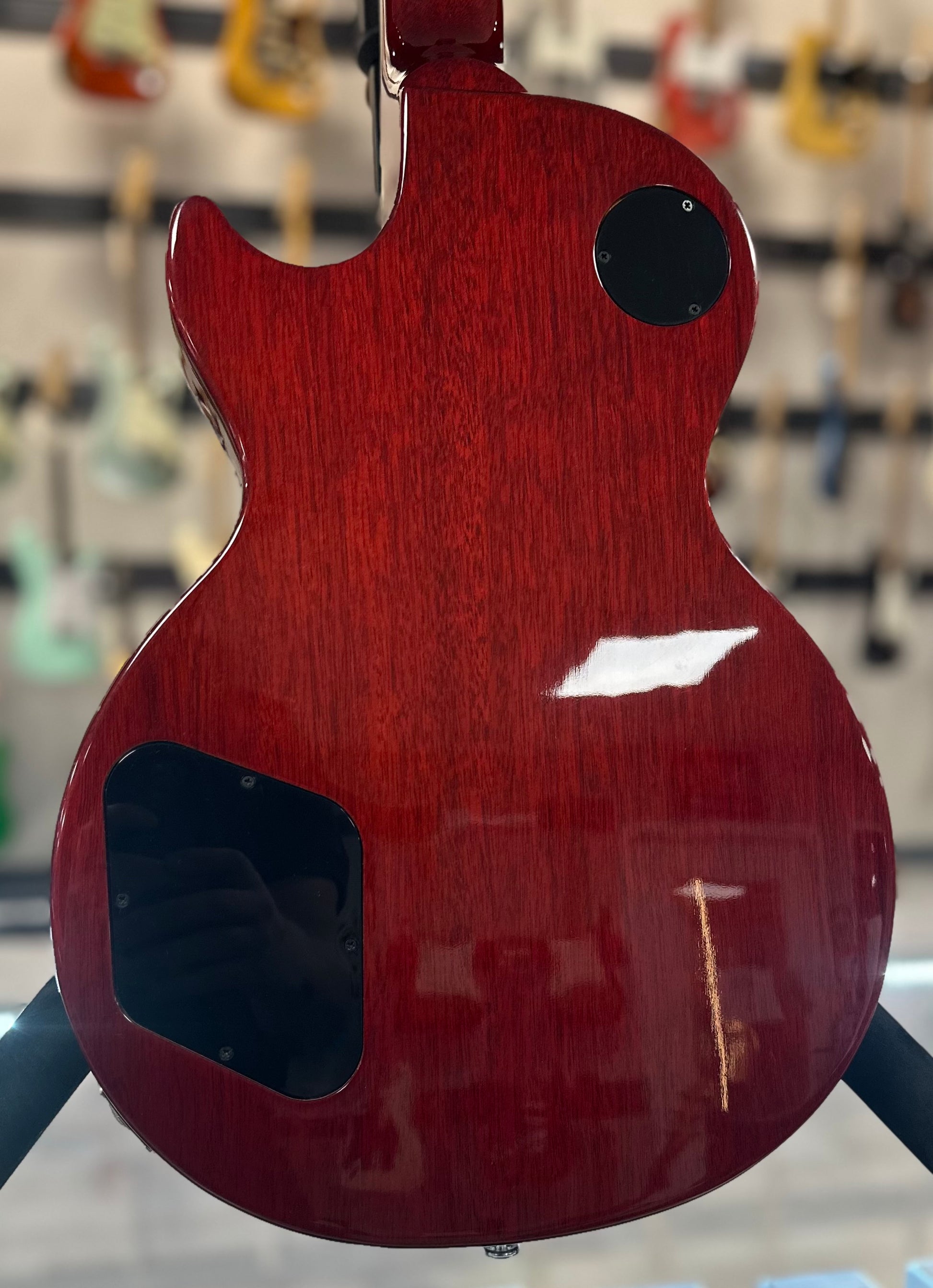 Back of Used 2020 Gibson Les Paul Classic Heritage Cherry Sunburst w/bag TSS4224