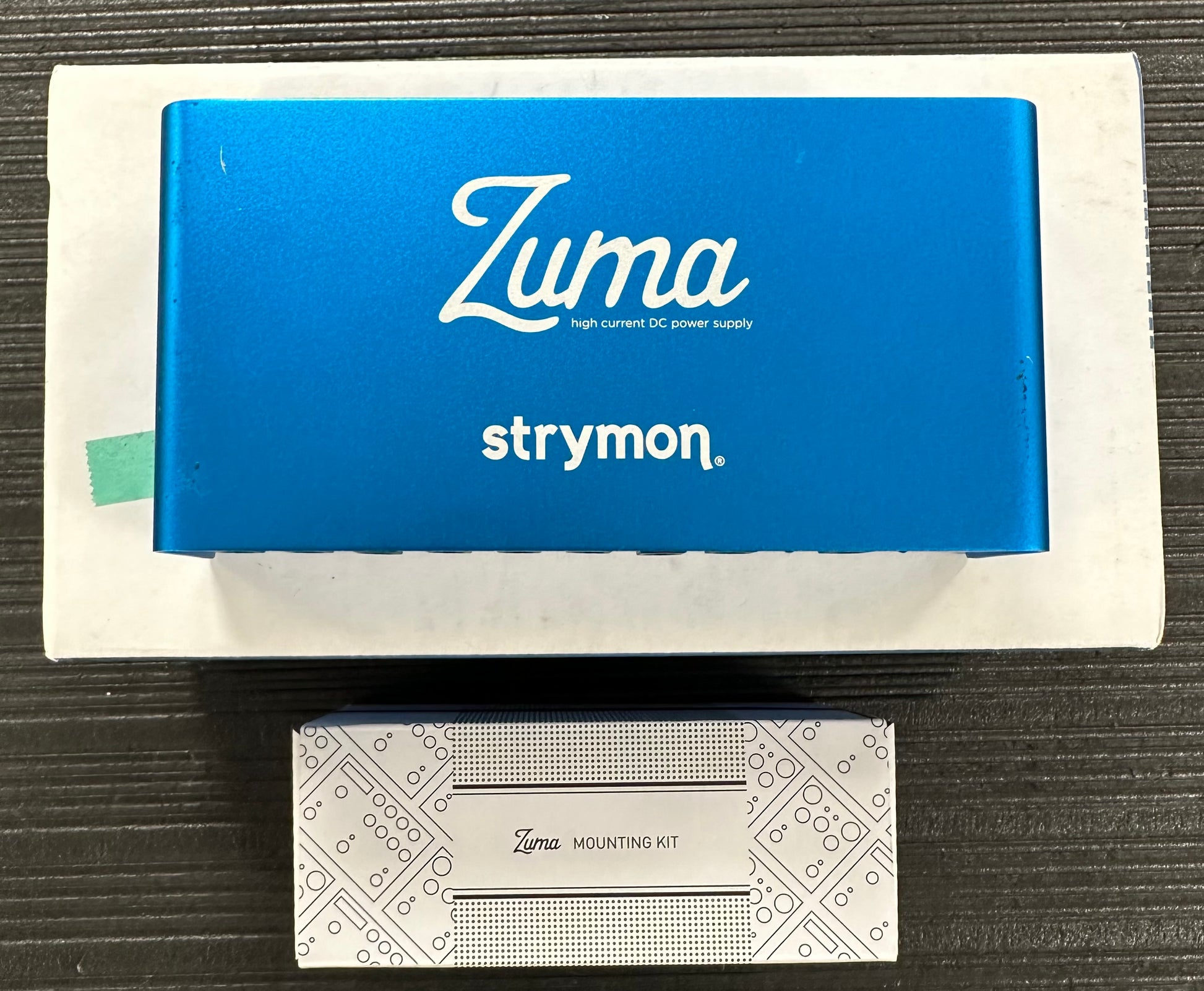 Top with box of Used Strymon Zuma High Current DC Power Supply w/ Mounting Kit w/box TSS4276