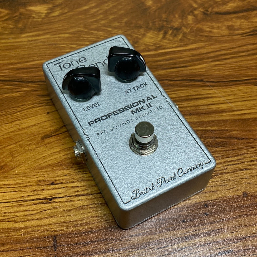 Top angle of Used British Pedal Co MKII Tone Bender TSU16162.