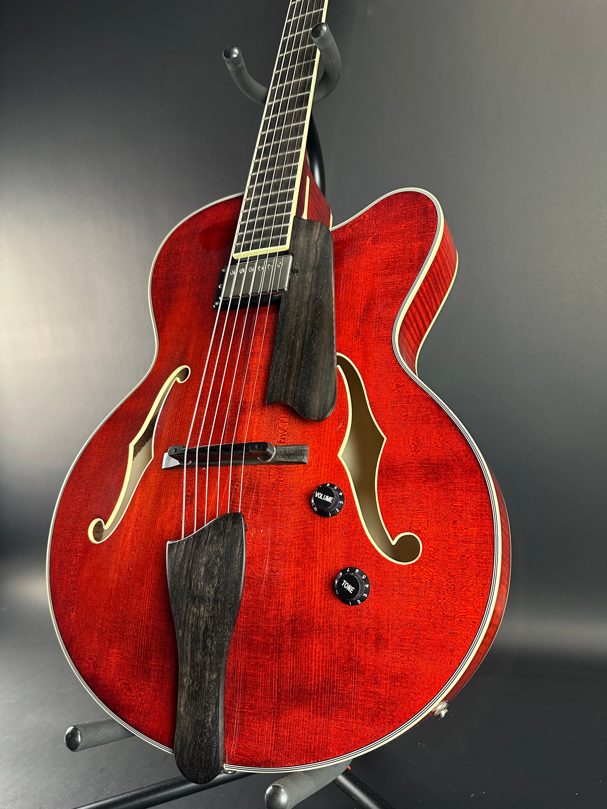 Front angle of Used Eastman AR50CE.