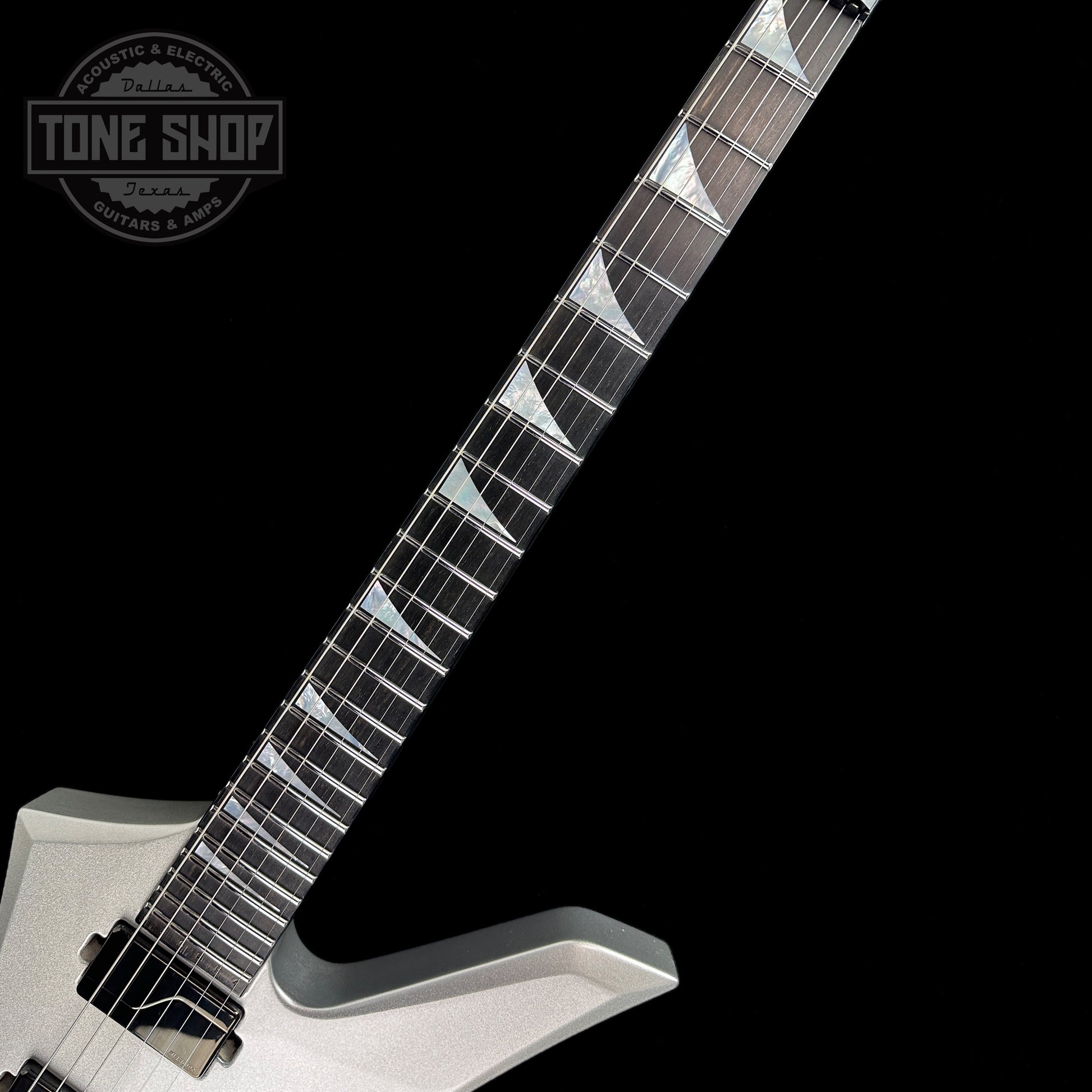 Fretboard of Jackson Custom Shop KE 2H FRU ORION SILVER.