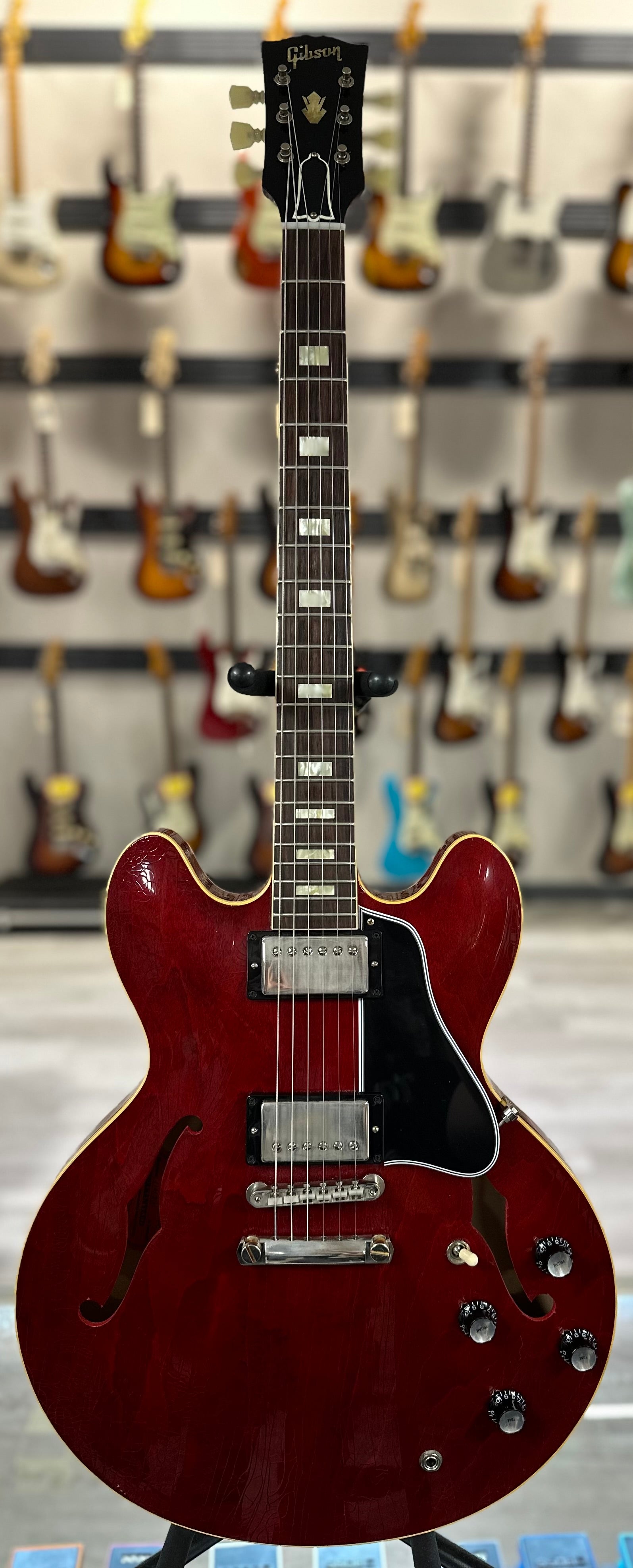 Full front of Used Gibson Custom Shop Murphy Lab ES-335 1964 Reissue Ultra Light w/case TSS4362