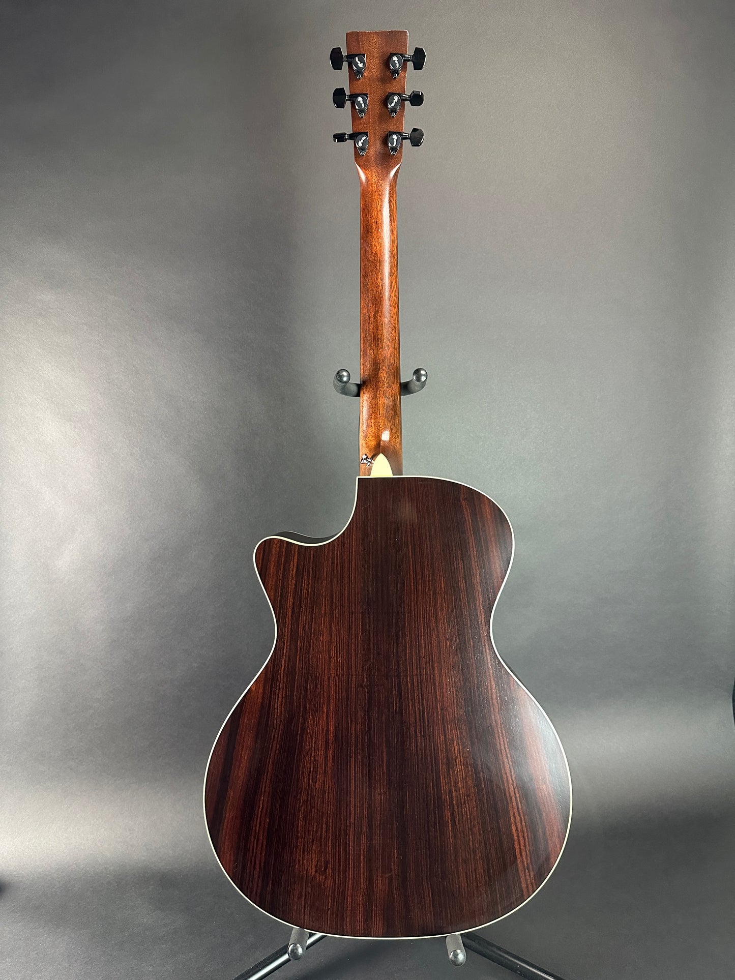 Full back of Used Martin GPC16E Sunburst.