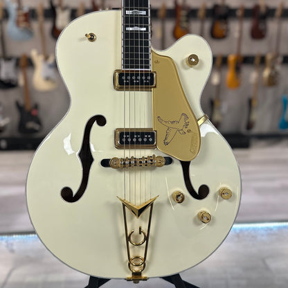 TOp of Used Gretsch G6136-55VS Vintage Select White Falcon w/case TSS4500
