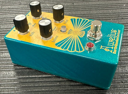 Side of Used Earthquaker Devices Aurelius Tri-Voice Chorus TSS4156