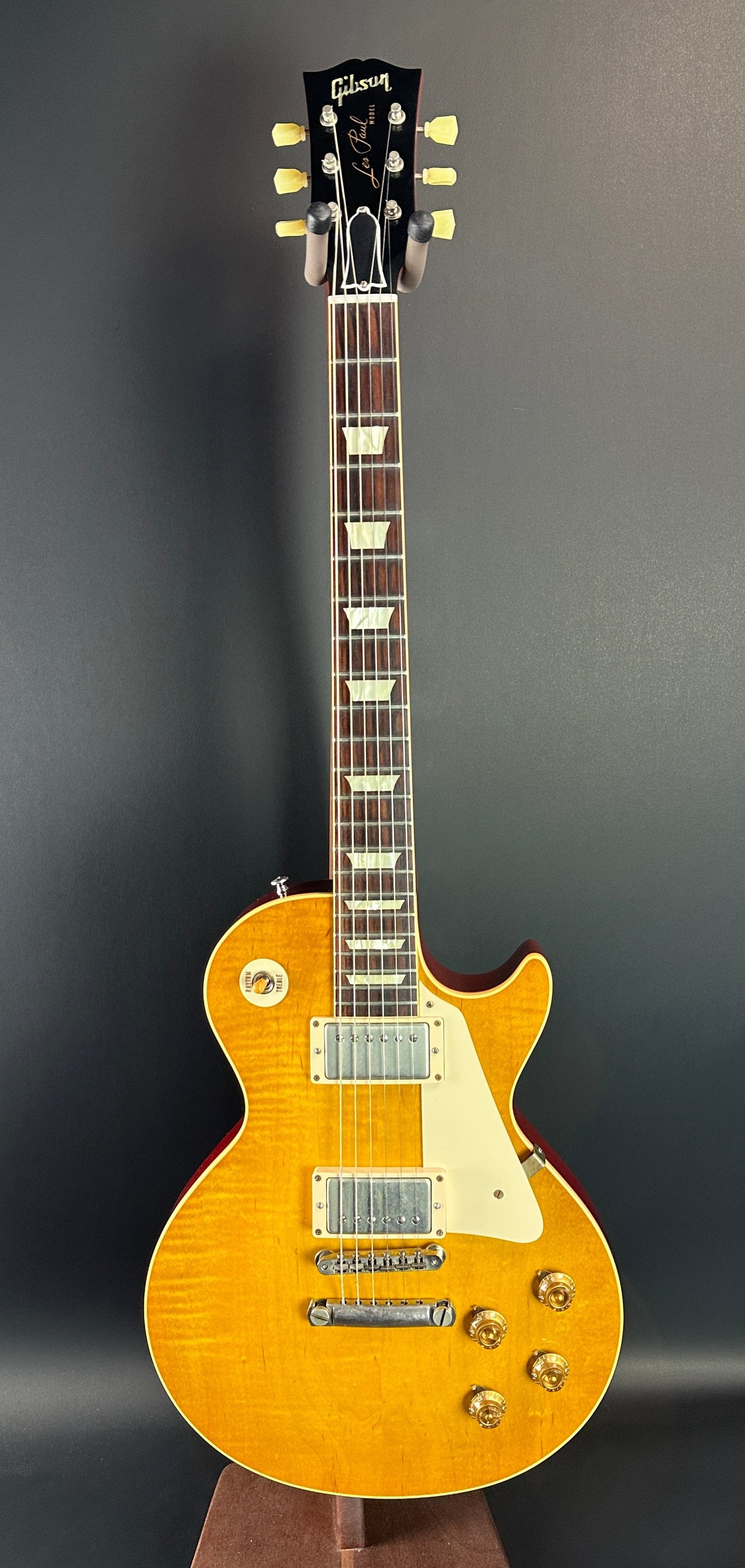 Full front of Used 2014 Gibson 1958 Les Paul Reissue VOS Lemonburst.