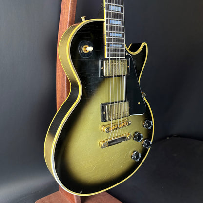 Front angle of Used Gibson Custom Shop Les Paul Custom Antique Silverburst Murphy Lab Light Aged.