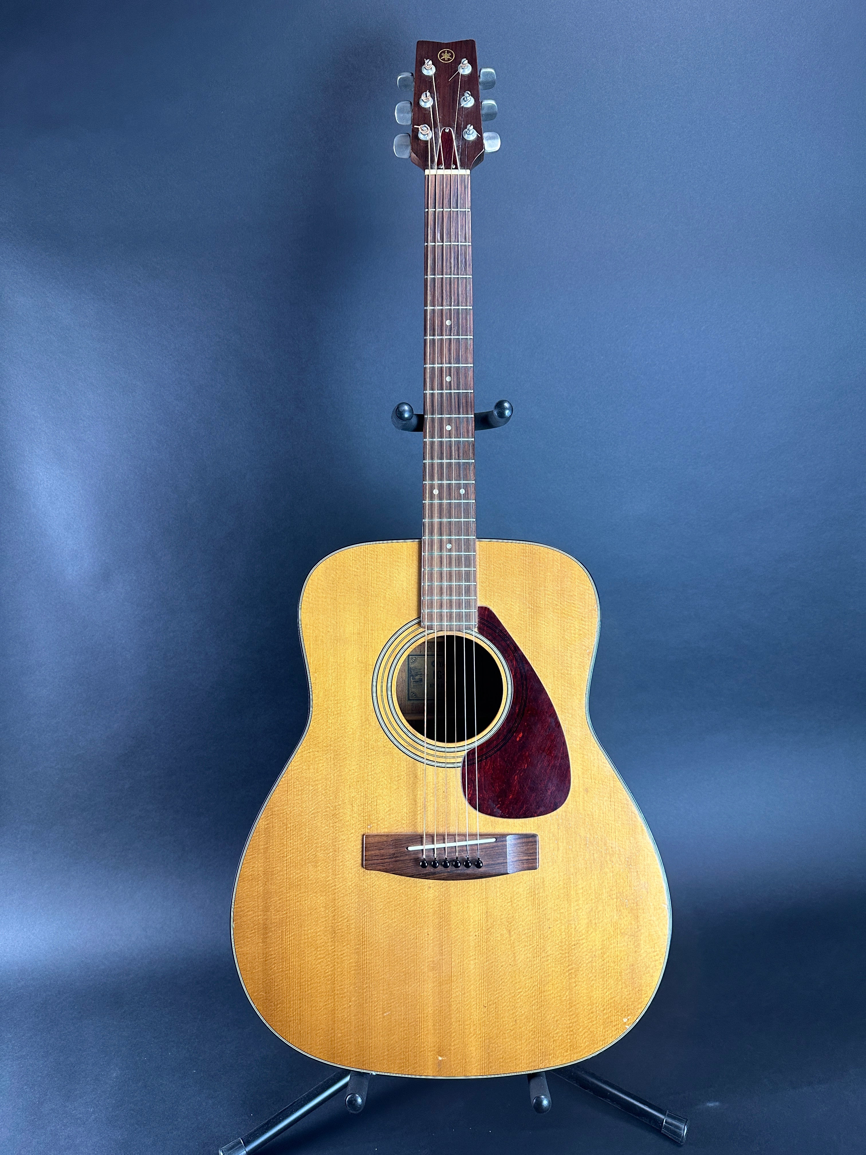 Vintage 1973 Yamaha FG-200 w/case TSU17416 – Tone Shop Guitars