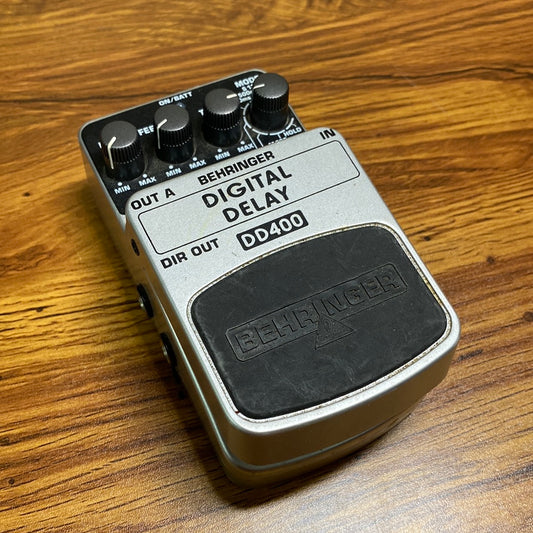 Top angle of Used Behringer DD400 Delay TSU16170.