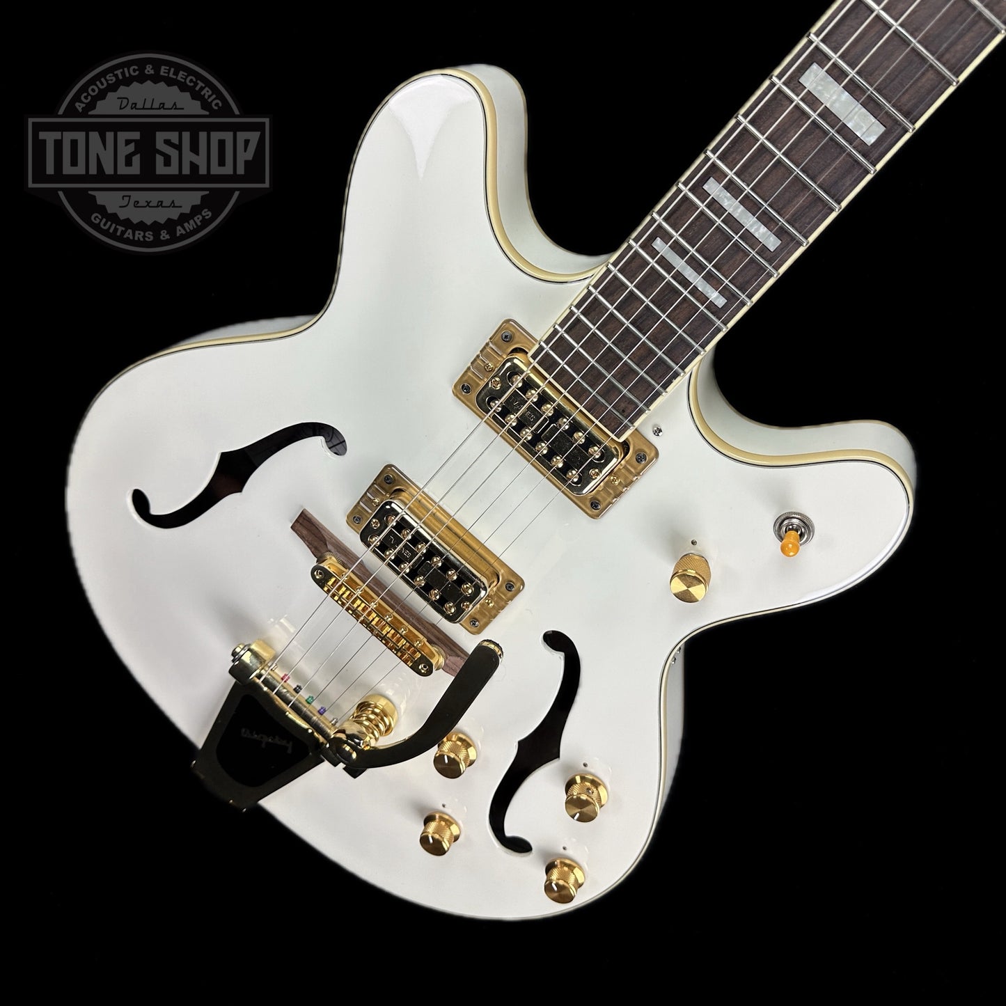 Front angle of Used Guild SF-V White.