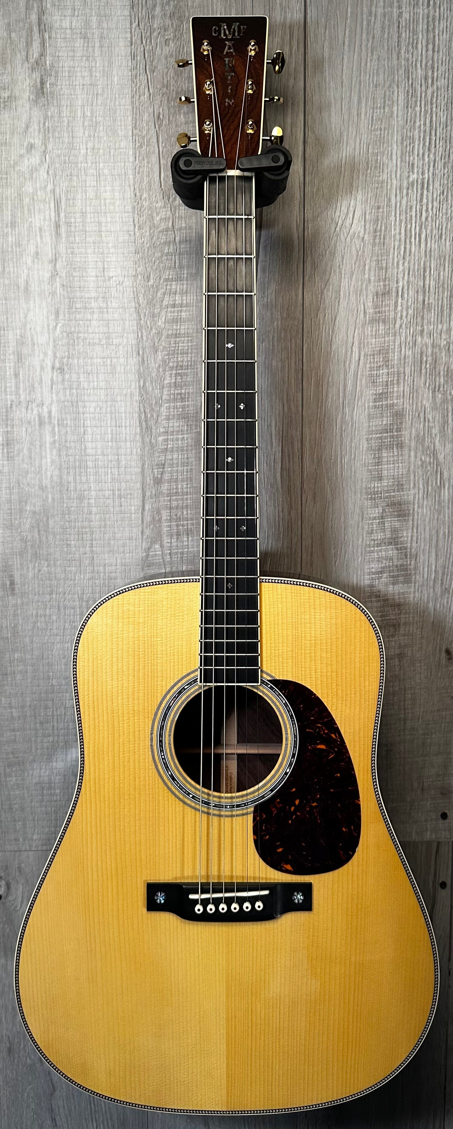 Full front of Used Martin Custom Shop Dread Adirondack/WEIR Abalone Rosette w/case TSS3495