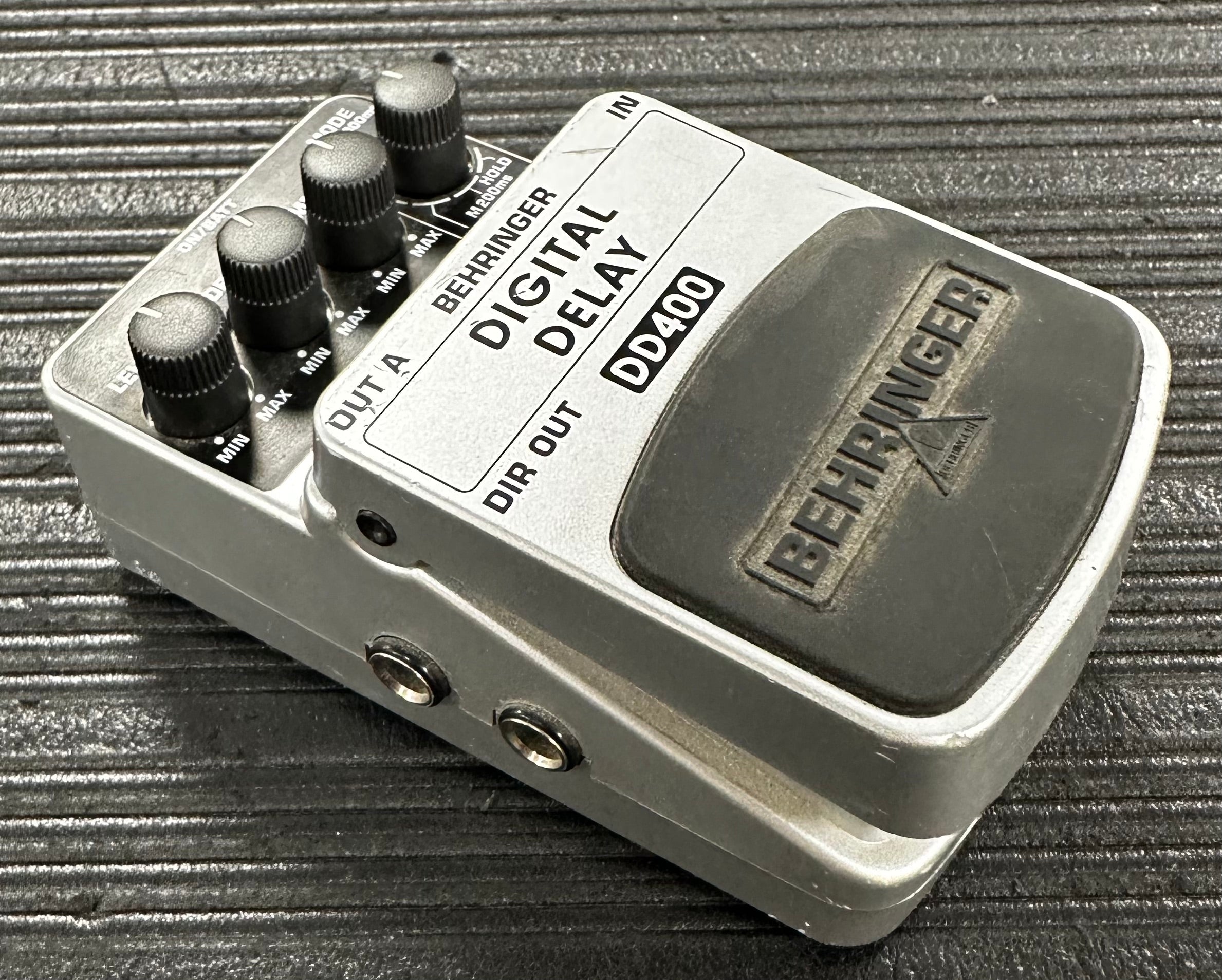 Used Behringer DD-400 Digital Delay Pedal TSS3326