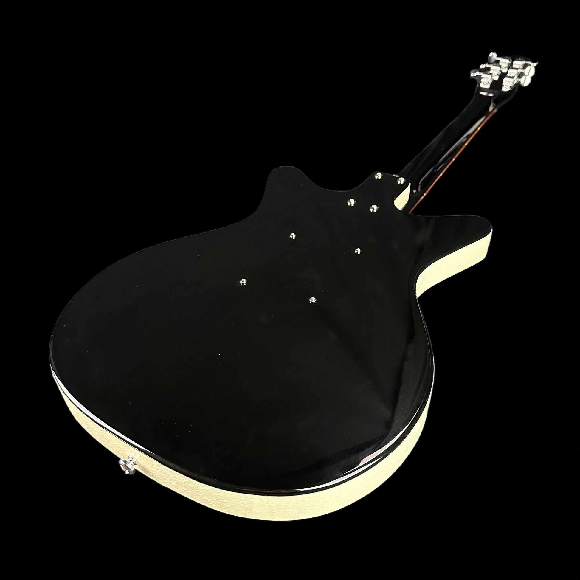 Back angle of Used Danelectro '59m NOS+ Double Cutaway Black.