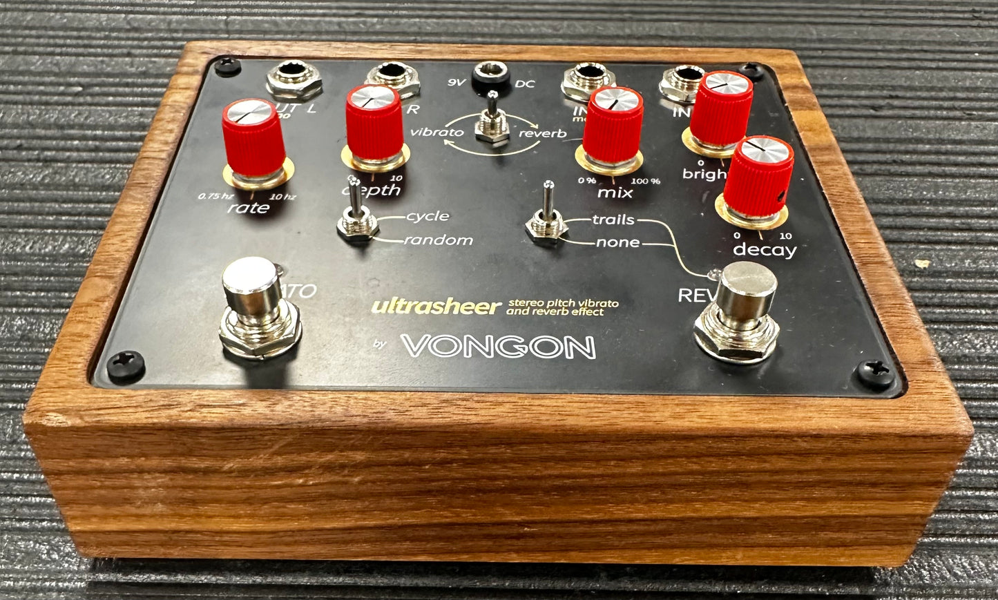 Front view of Used Vongon Ultrasheer Pitch Vibrato/Reverb Pedal w/box 