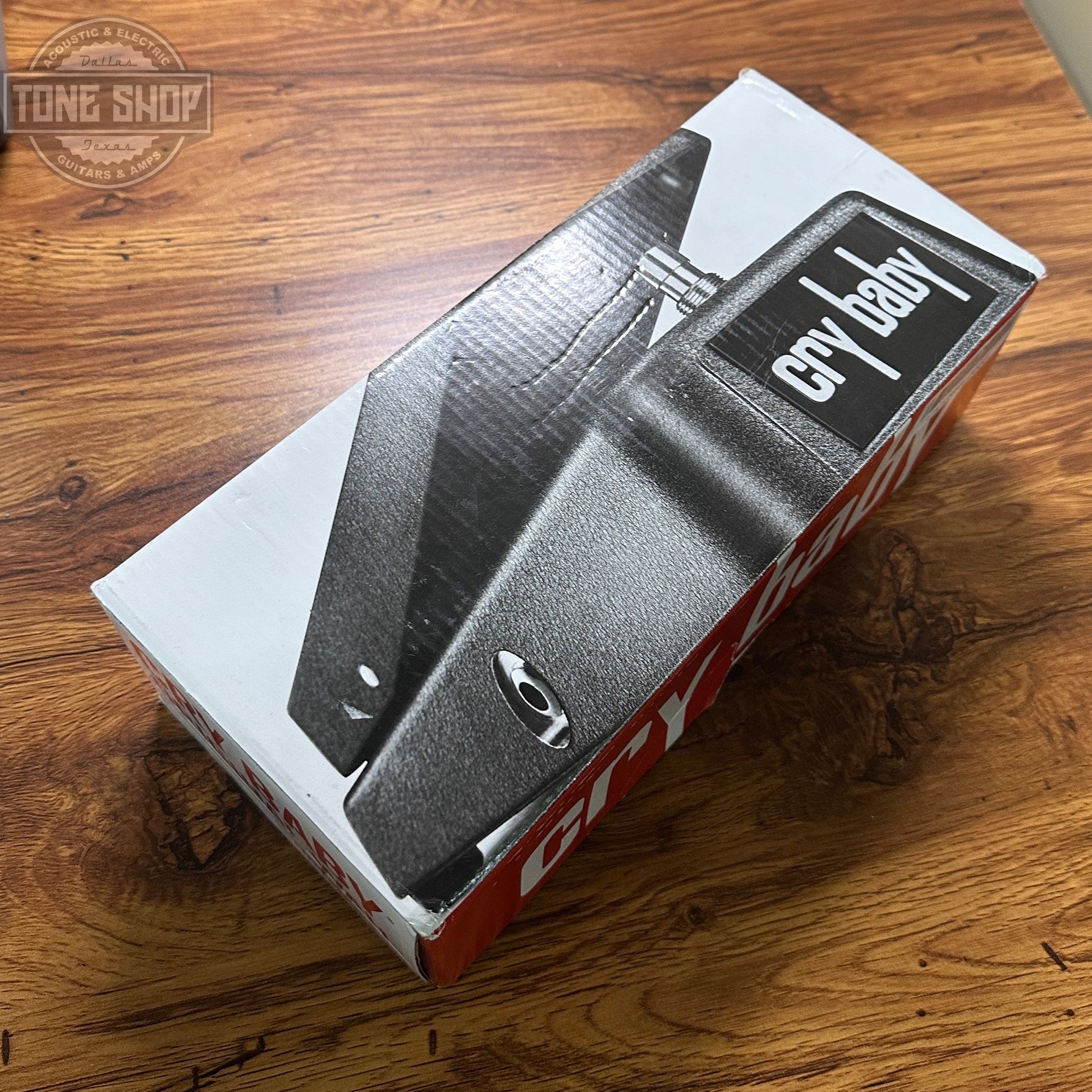 Box for Used Dunlop Cry Baby Wah.