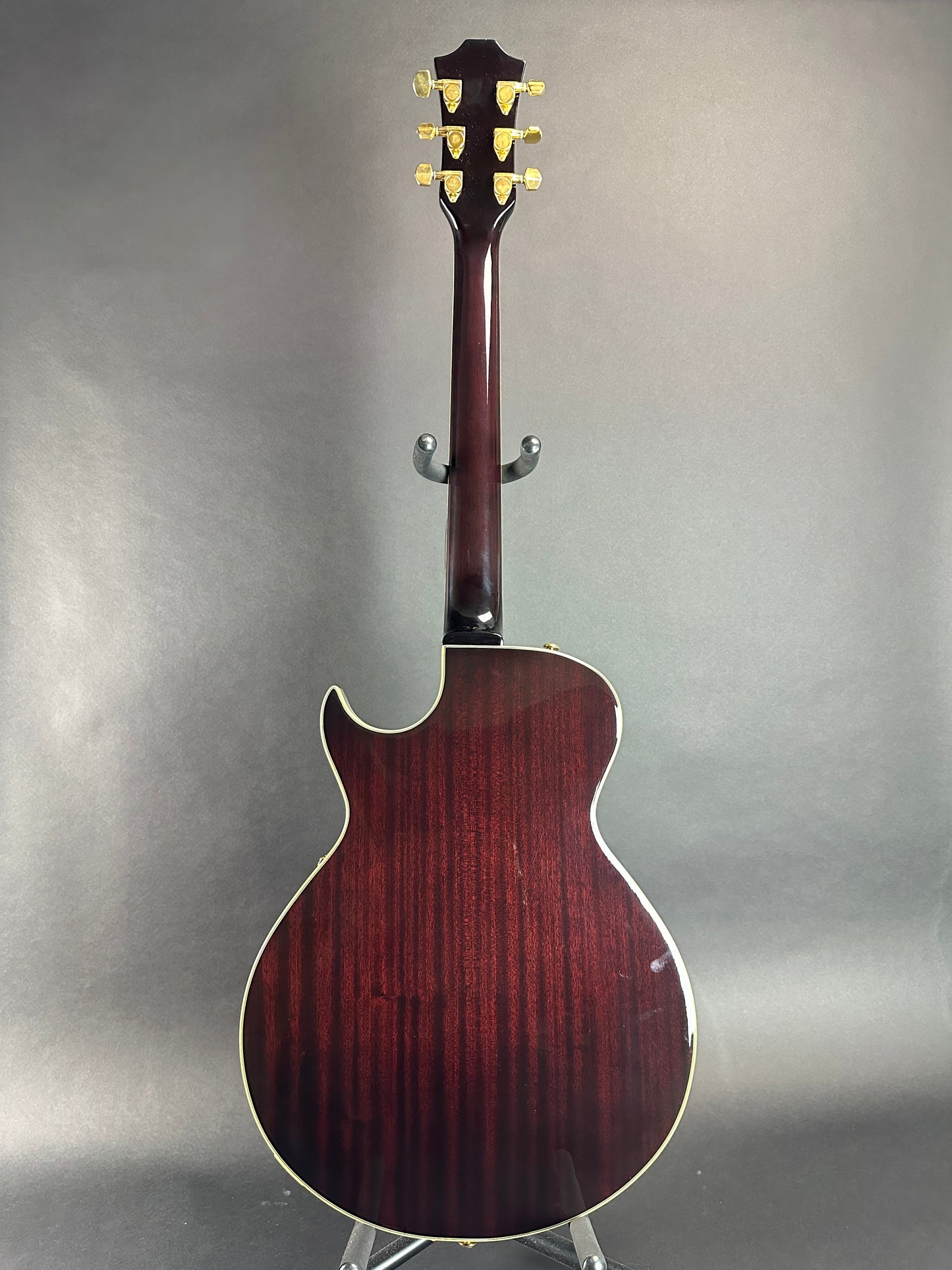 Full back of Used Hohner IIJ-5 Hollowbody Sunburst.