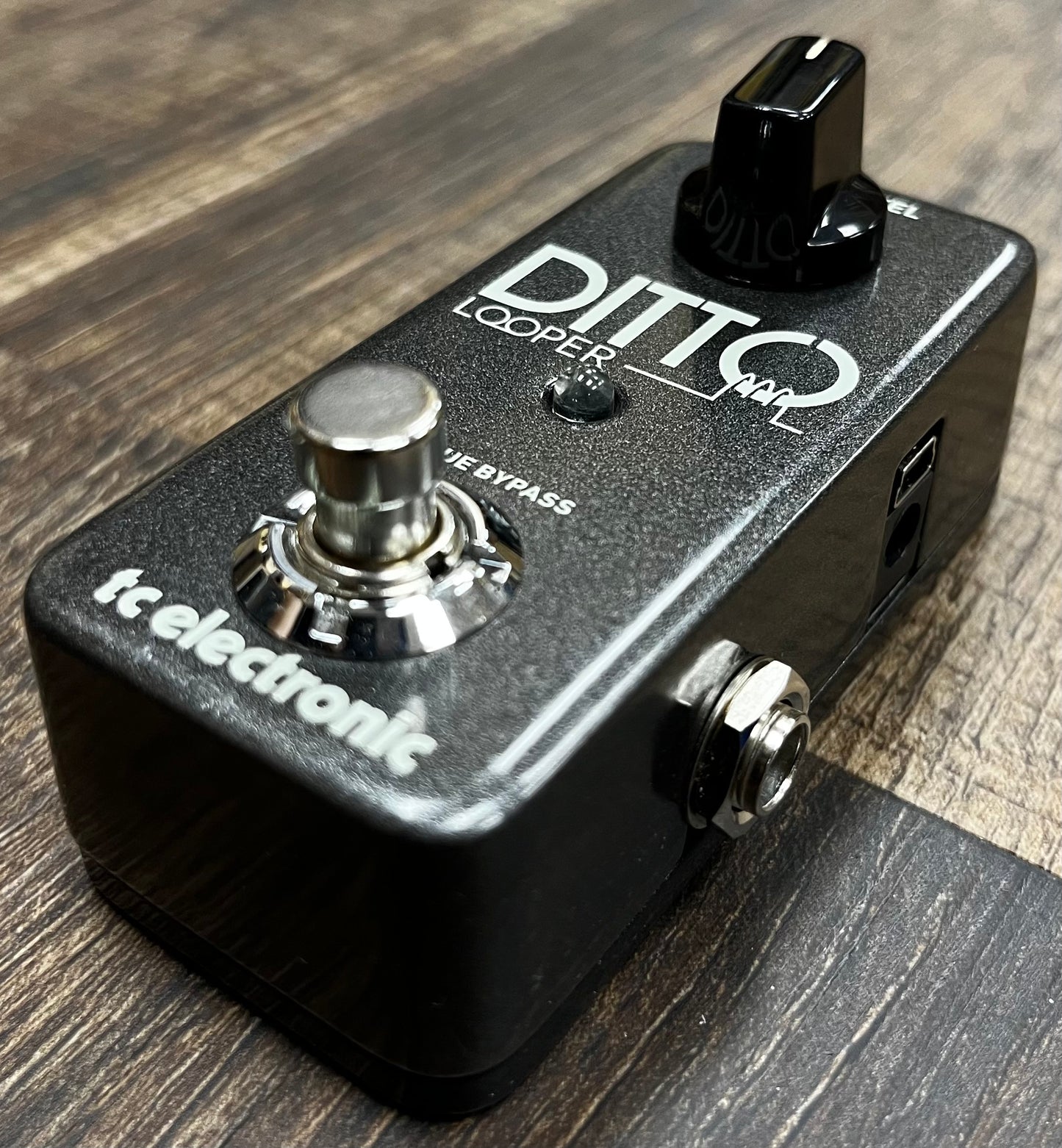 Side of Used TC Electronic Ditto Looper Mini Pedal w/Box TFW46