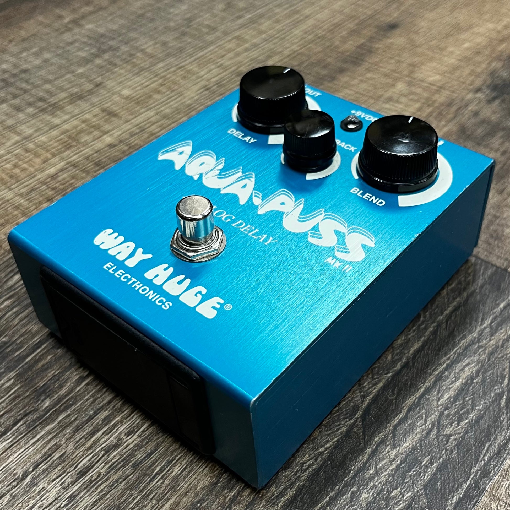 Side of Used Way Huge Aqua-Puss MKII Analog Delay Pedal TFW80