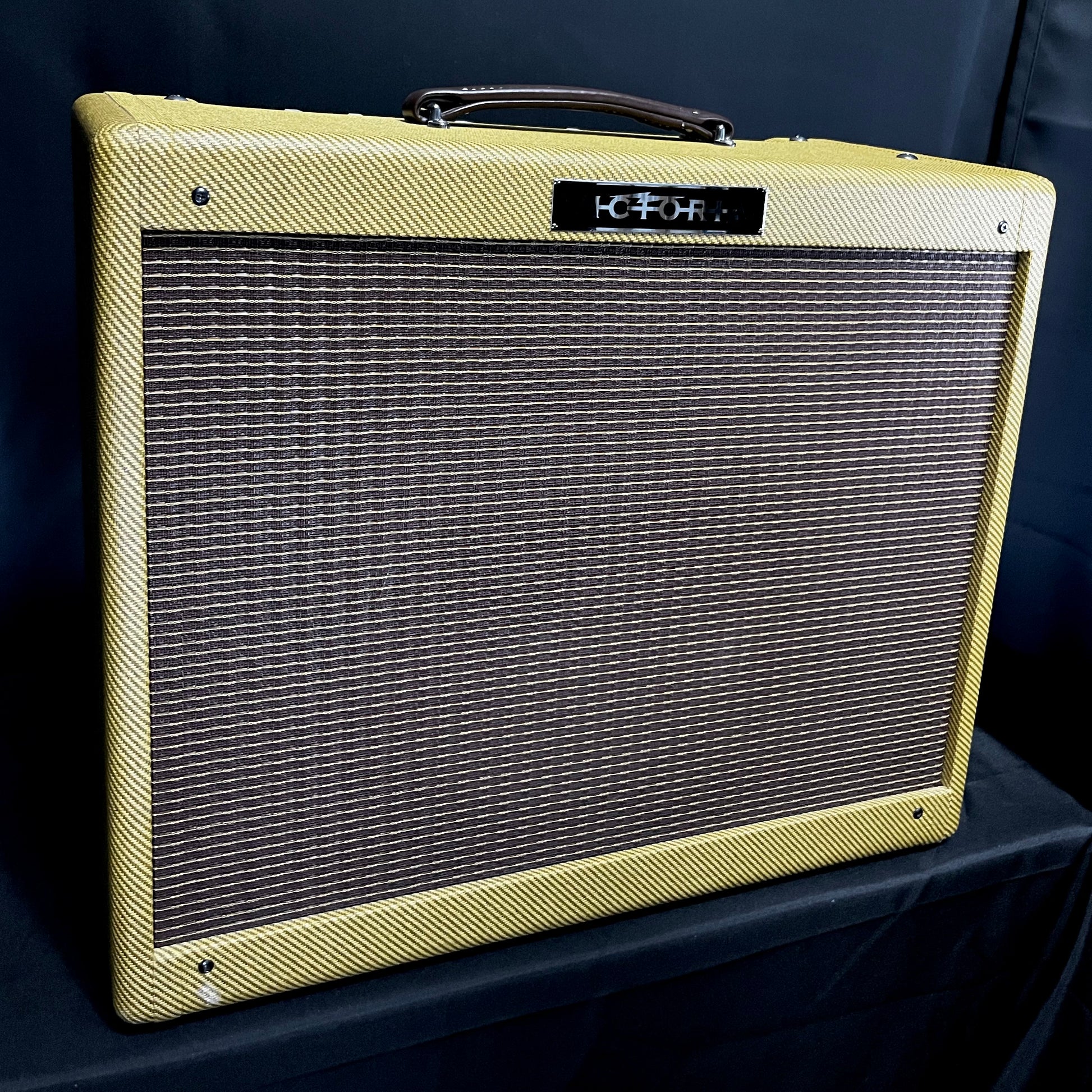 Side of Used Victoria Victorette 1X12 20 Watt Combo Amp TFW108