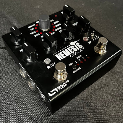 Side of Used Source Audio Nemesis Delay Pedal w/Box TFW135