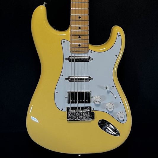 Front of Used 2019 Fender Player Series Stratocaster Vintage Blonde w/Lipstick PU's & Pearly Gates w/Bag TFW131