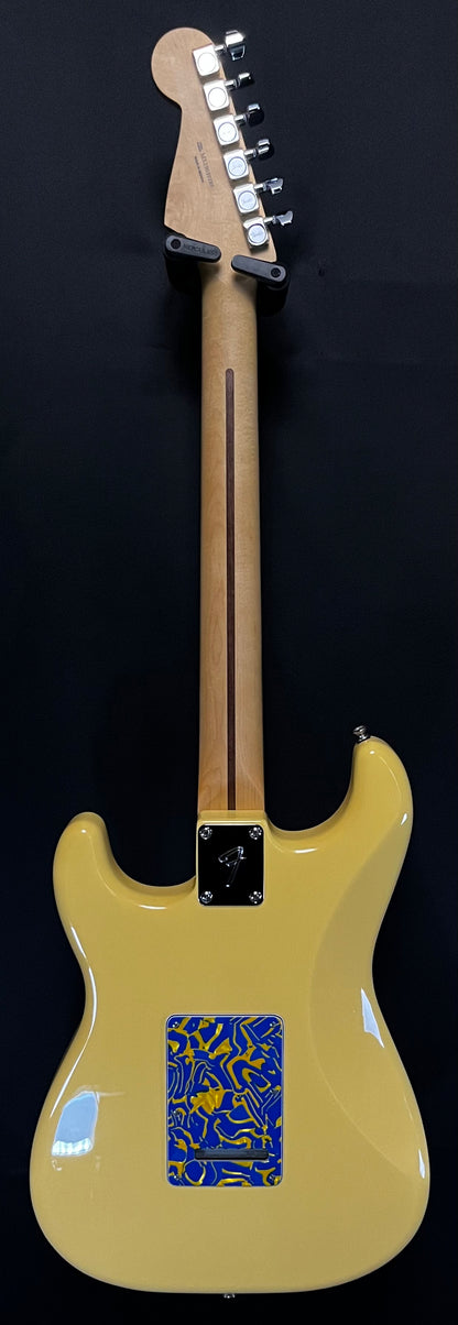 Full Back of Used 2019 Fender Player Series Stratocaster Vintage Blonde w/Lipstick PU's & Pearly Gates w/Bag TFW131