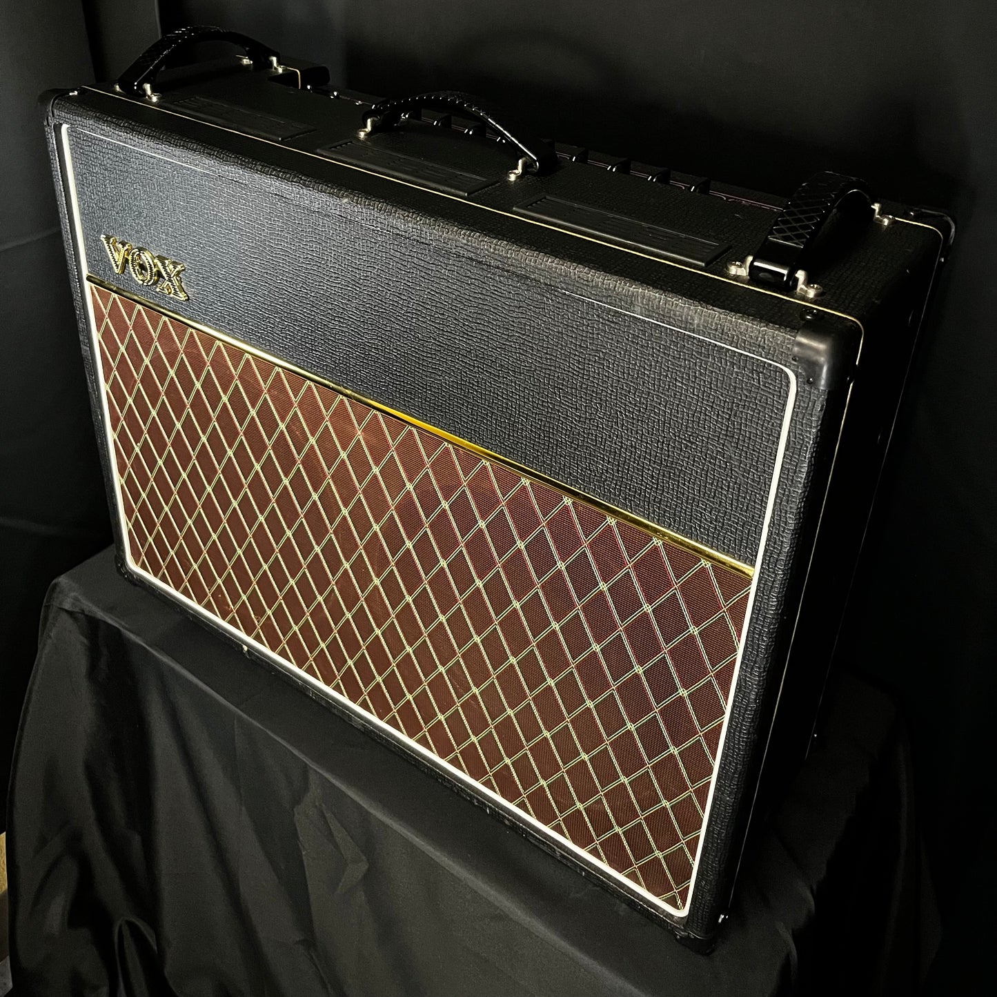 Side of Used Vox AC30C2 30 Watt 2X12 w/G12M Greenbacks  TFW140