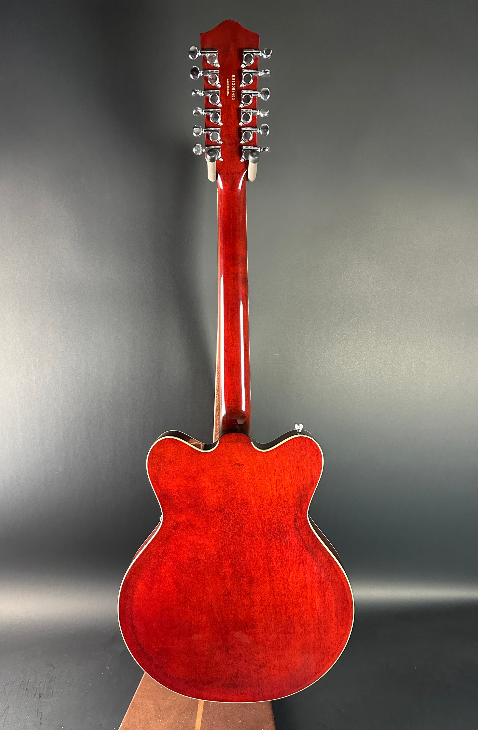 Full back of Used Gretsch G5422-12 Sunburst.