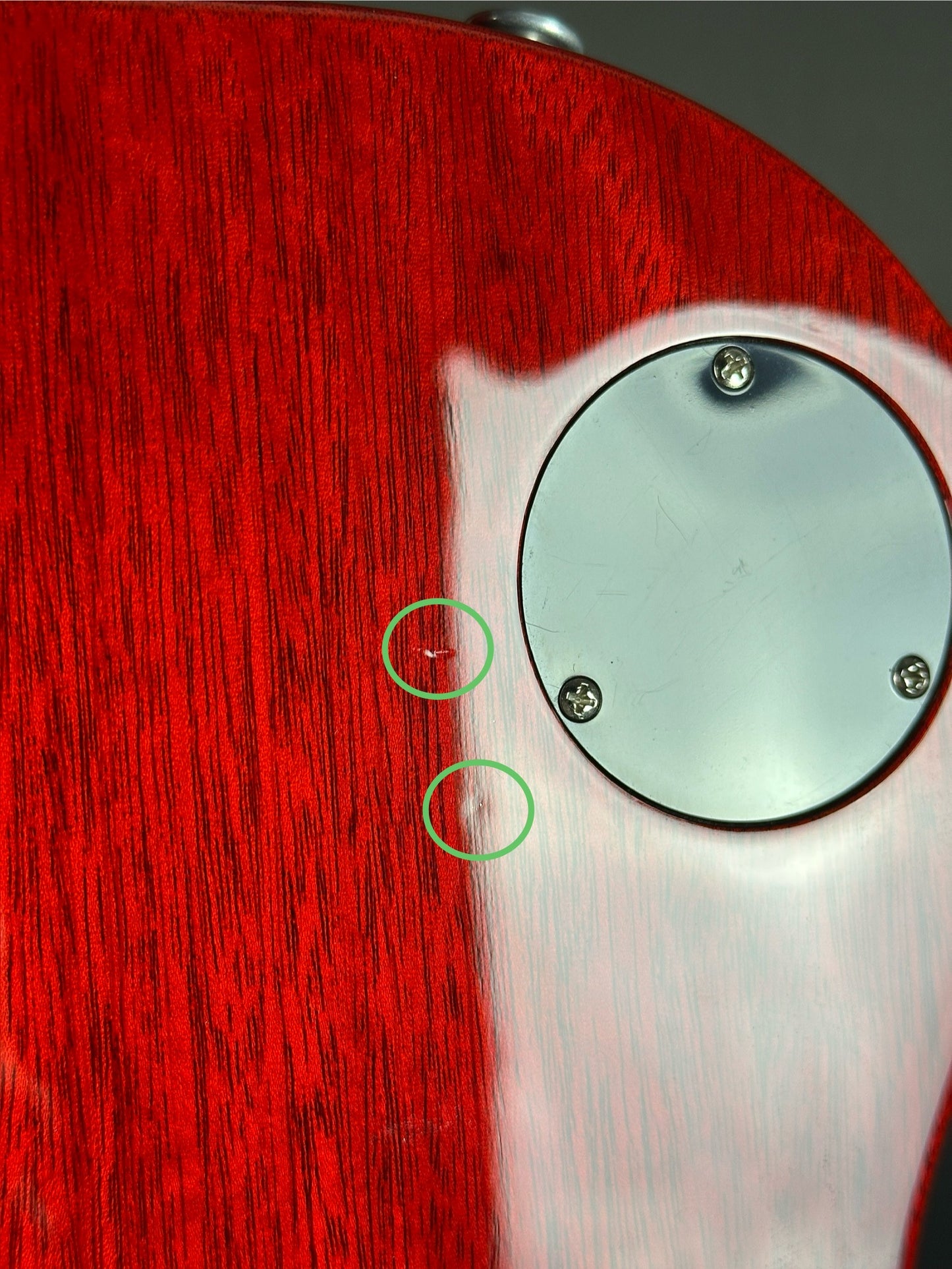 Small marks on back of Used Gibson Les Paul Standard 60s Iced Tea.