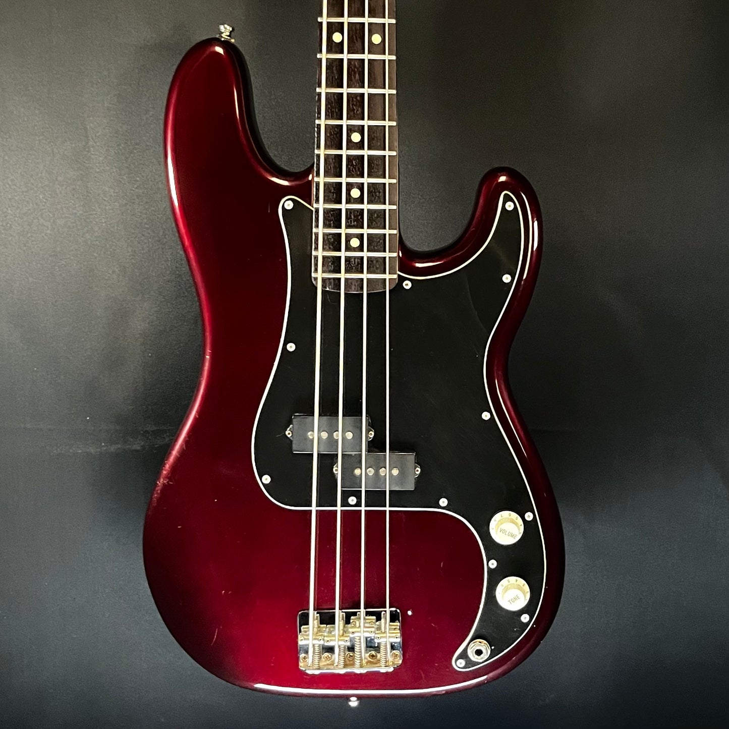 Front of Used 2000 Fender Standard Precision Bass RW Bordeaux w/Case TFW157