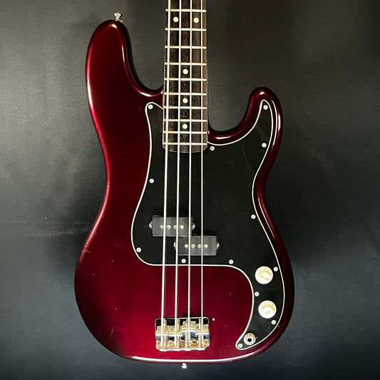 Front of Used 2000 Fender Standard Precision Bass RW Bordeaux w/Case TFW157