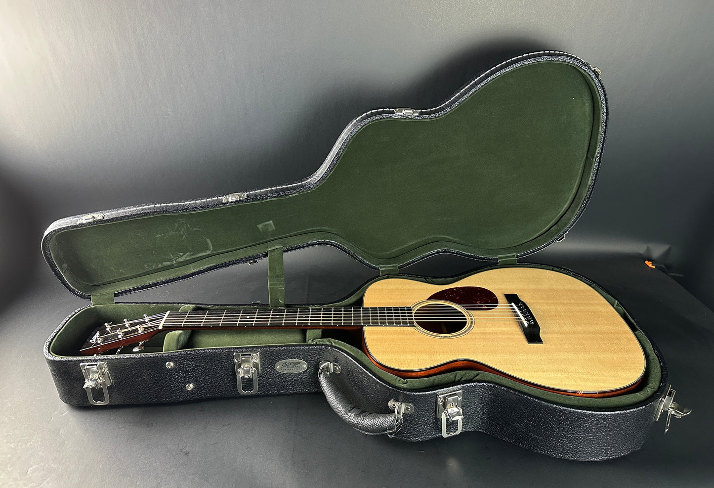 Used Collings OM1 Sitka/Mahogany in case.