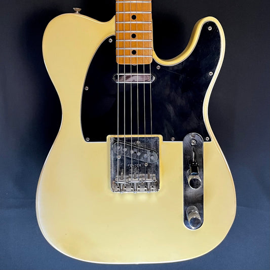 Front of Used Vintage 1977 Fender Telecaster Blonde W/Non-Oriiginal Case 8 Pounds 8oz TFW165