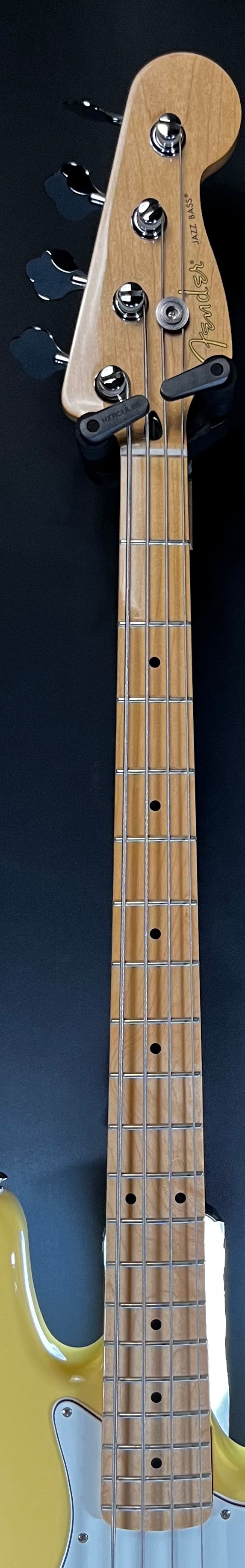 Neck of Used 2021 Fender Jazz Bass Buttercream TFW262