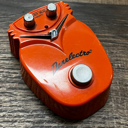 Side of Used Danelectro Chicken Salad Vibrato Pedal TFW329