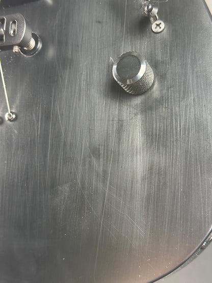 Scratches on body of Used Jackson SLSMG Flat Black.