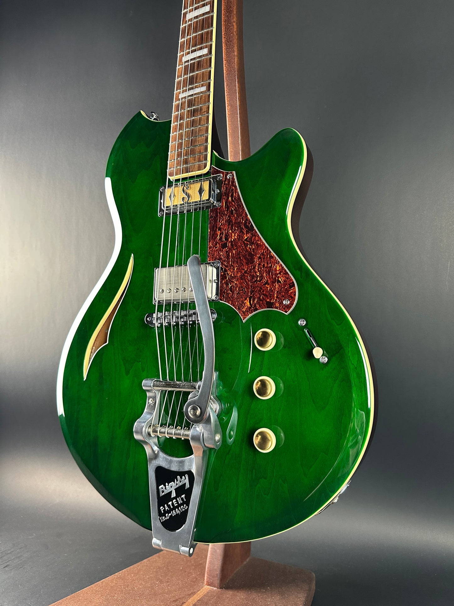 Front angle of Used Supro Conquistador Green.