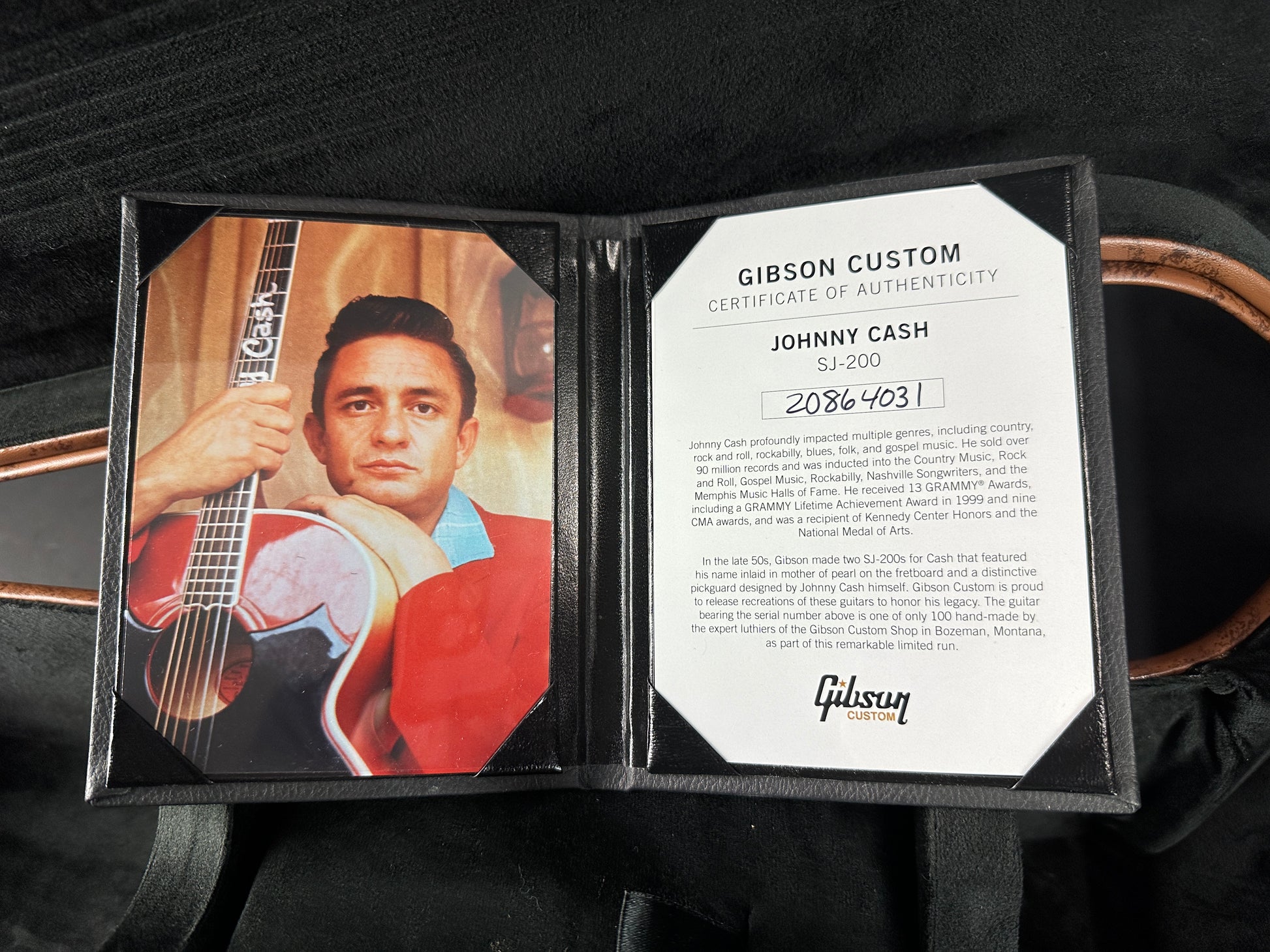 Certificate of authenticity for Gibson Custom Shop Johnny Cash SJ-200 Vintage Cherry Sunburst.