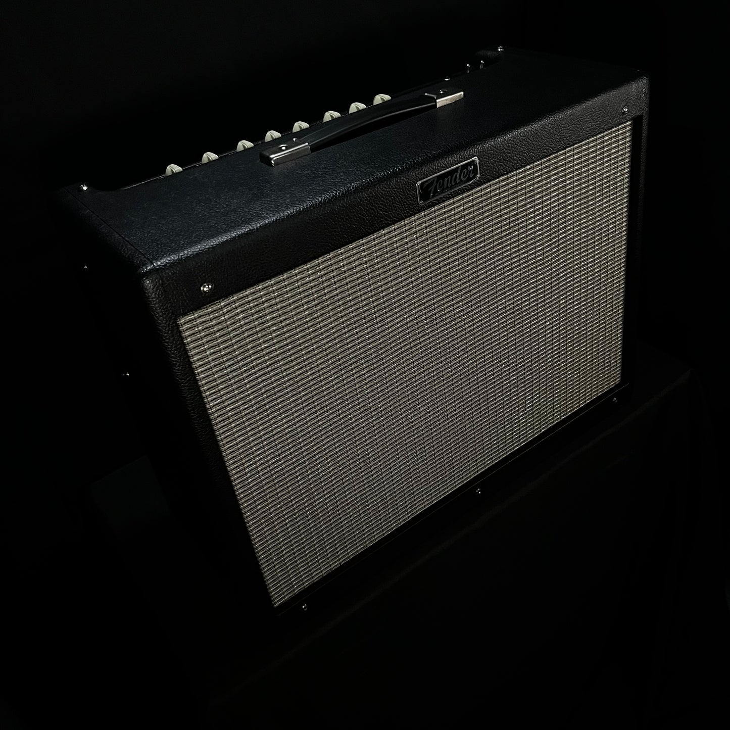 Side of Used Fender Hot Rod Deluxe TFW394