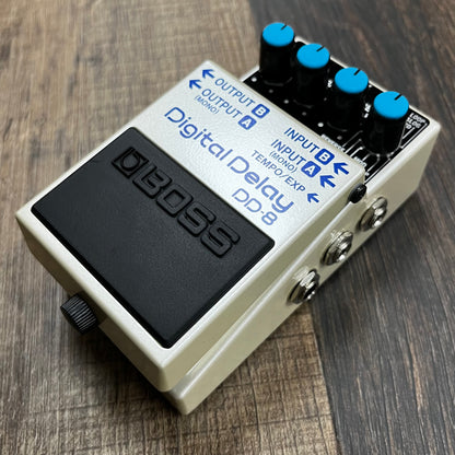 Side of Used Boss DD-8 Digital Delay w/Box TFW415