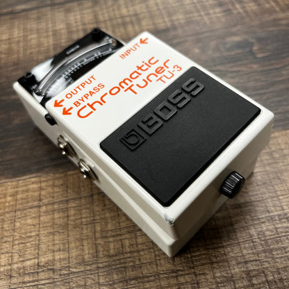 Side of Used Boss TU-3 Tuner Pedal TFW427