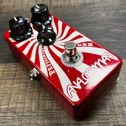 Side of Used Analog.Man Peppermint Fuzz Pedal TFW429