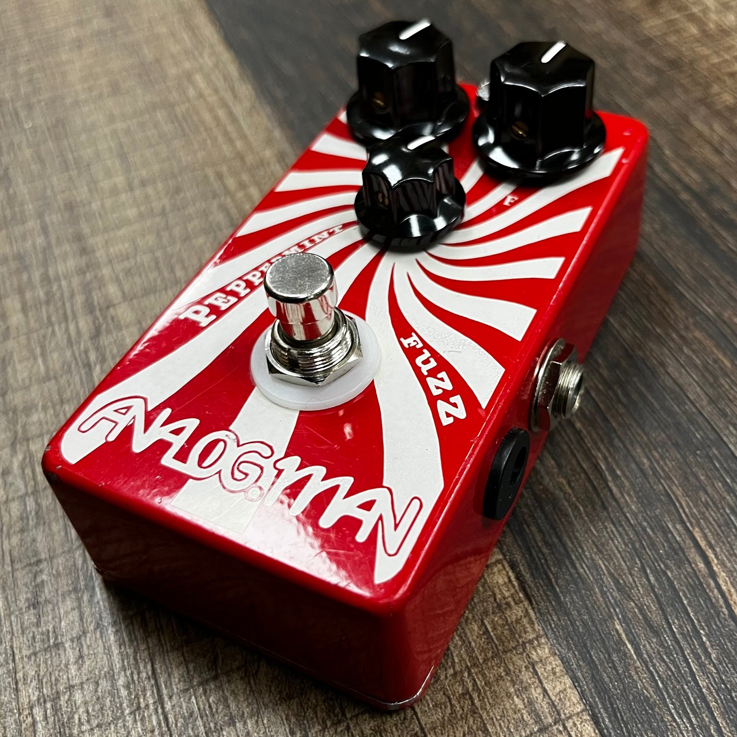 Side of Used Analog.Man Peppermint Fuzz Pedal TFW429