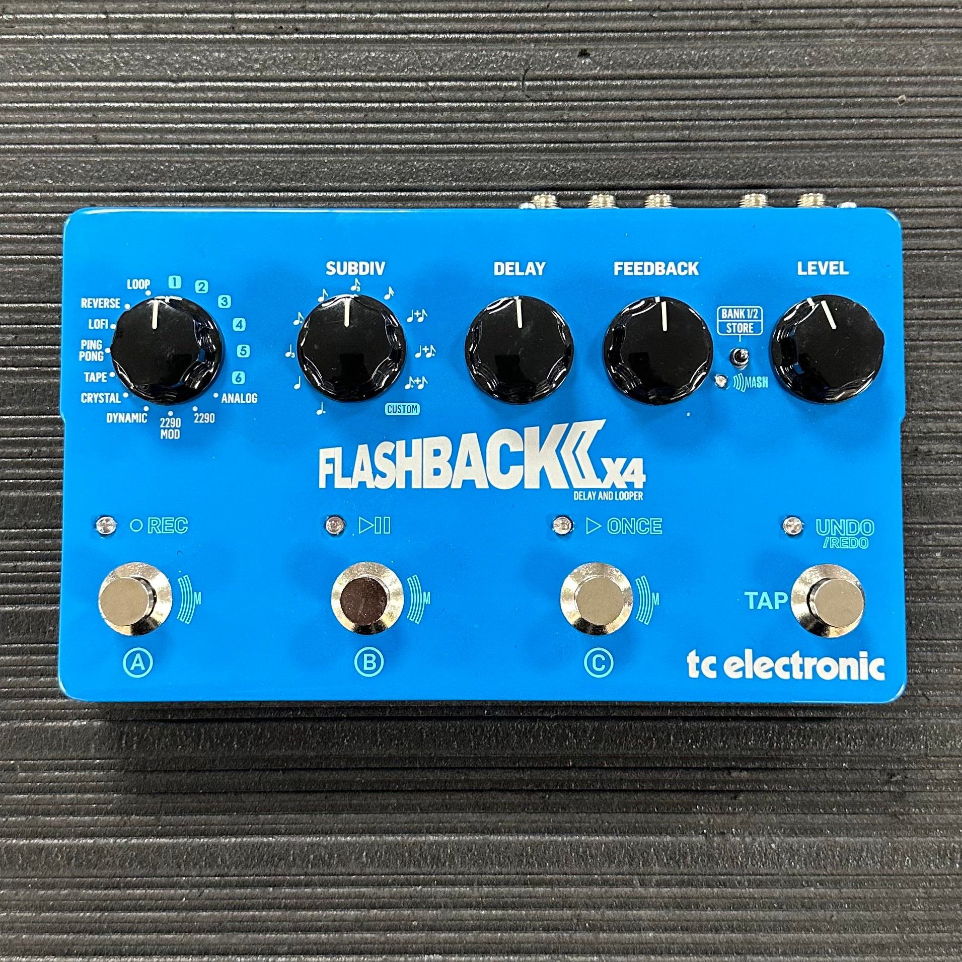 Top of Used TC Electronics Flashback X4 Delay/Looper Pedal TSS3525