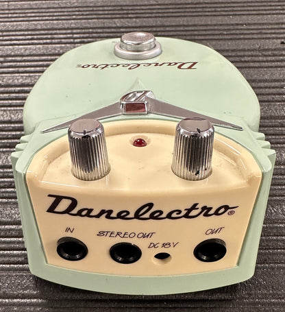 Back of Used Danelectro Cool Cat Chorus Pedal w/box TSS3593