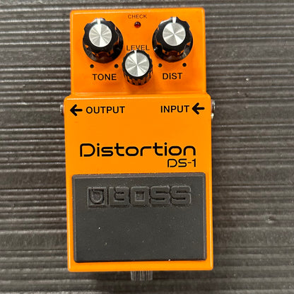 Top of Used Boss DS-1 Distortion Pedal TSS3614