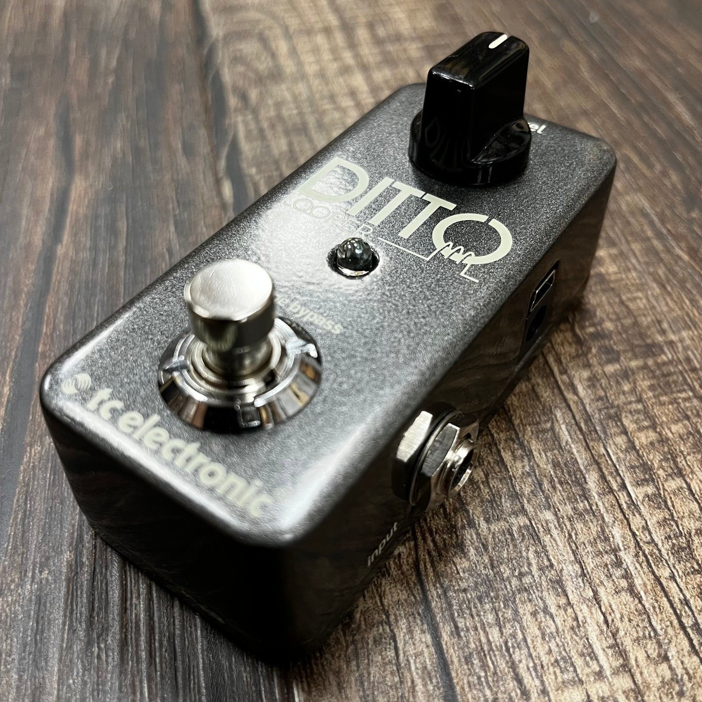 Side of Used TC Electronic Ditto Looper TFW500