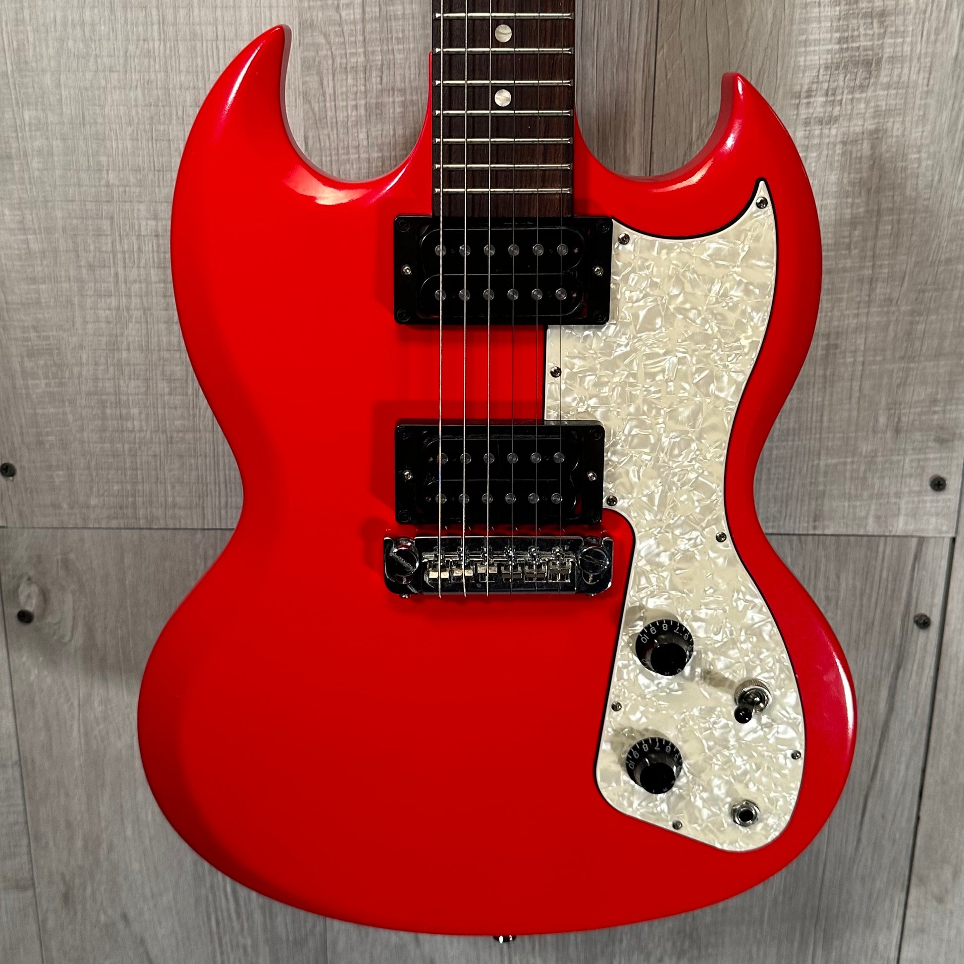 Front of Used SG Fusion Bright Cherry TSS3740