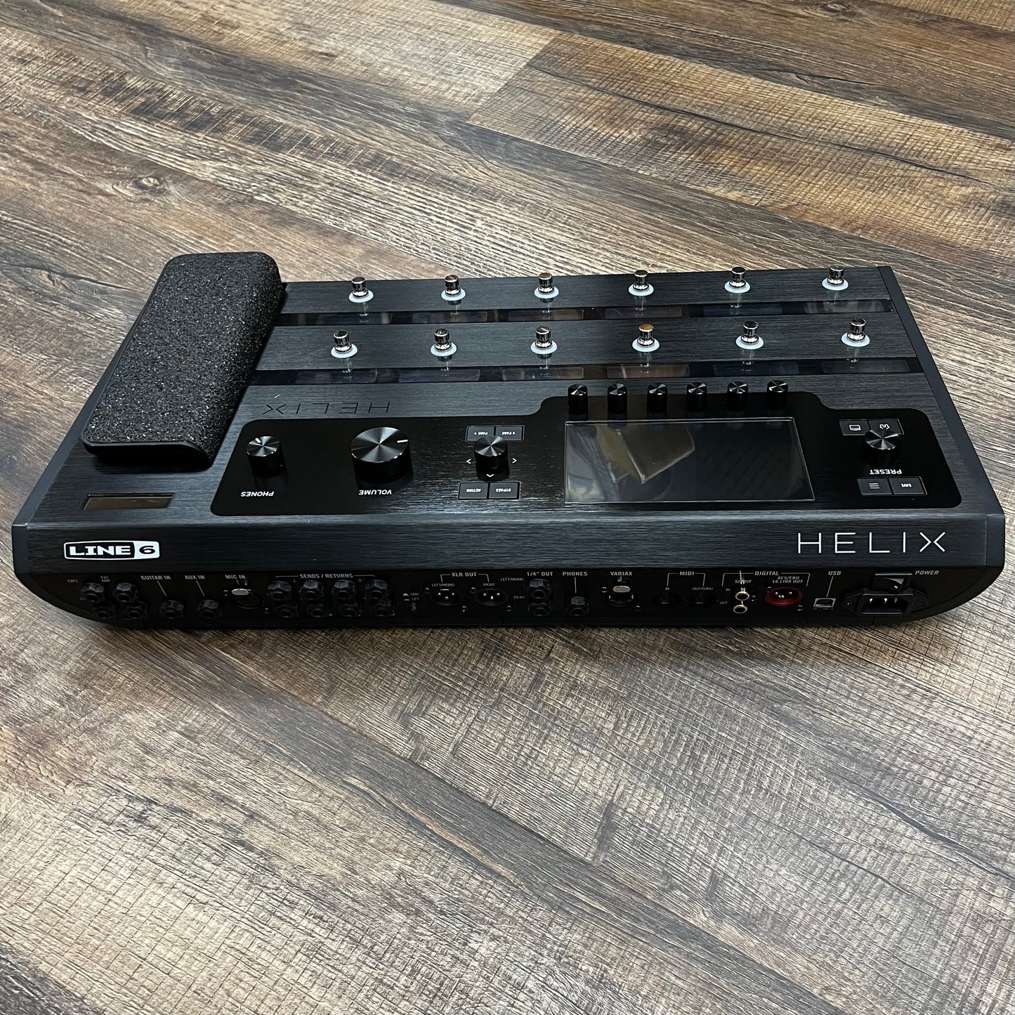 Back of Used Line 6 Helix TFW518